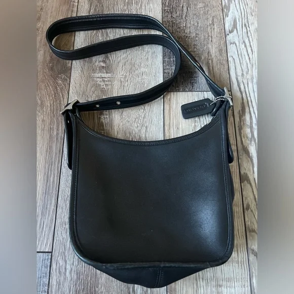 Vintage Vintage Coach Janice's Legacy Hobo Bag in Black Leather (Style 9950)
